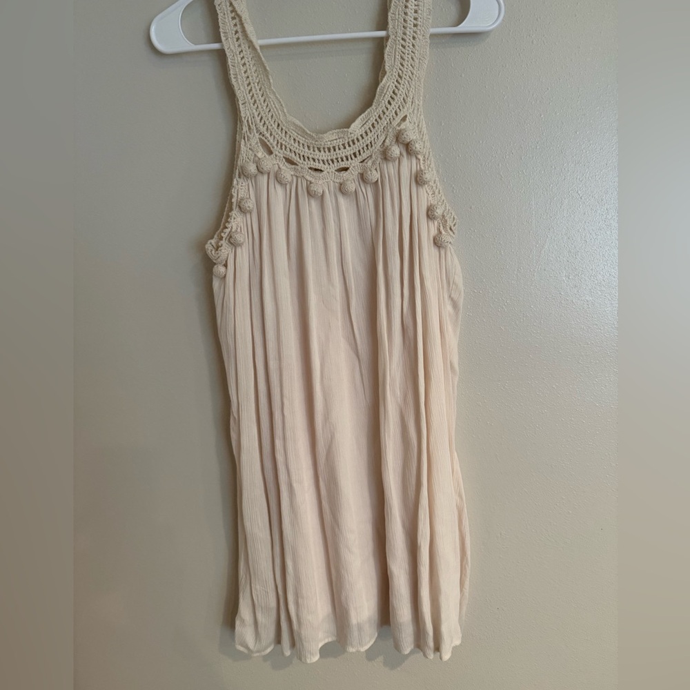 Entro White linen look poly lined dress w yarn Ball detailing Sleeveless Sz S